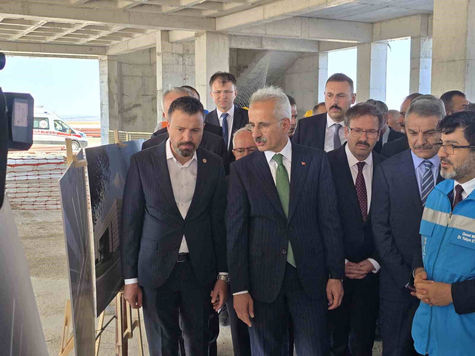 Bakan Uraloğlu müjdeyi verdi, Yozgat Havalimanı 2026 bitmeden açılmış olacak