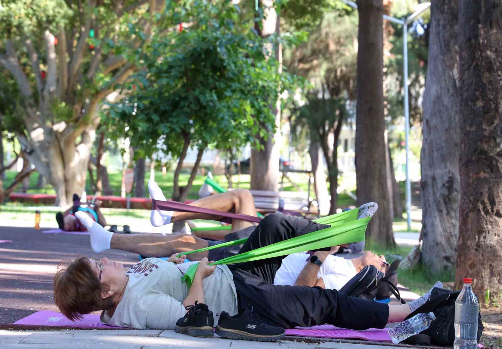 Antalyalılar güne sporla başlıyor