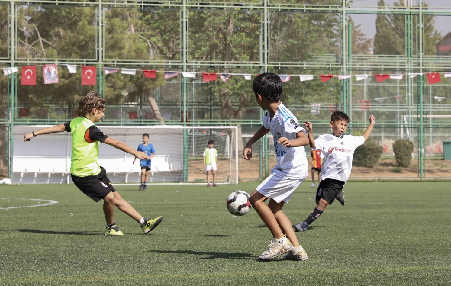 Mersin’de yıl boyu ücretsiz futbol kursu
