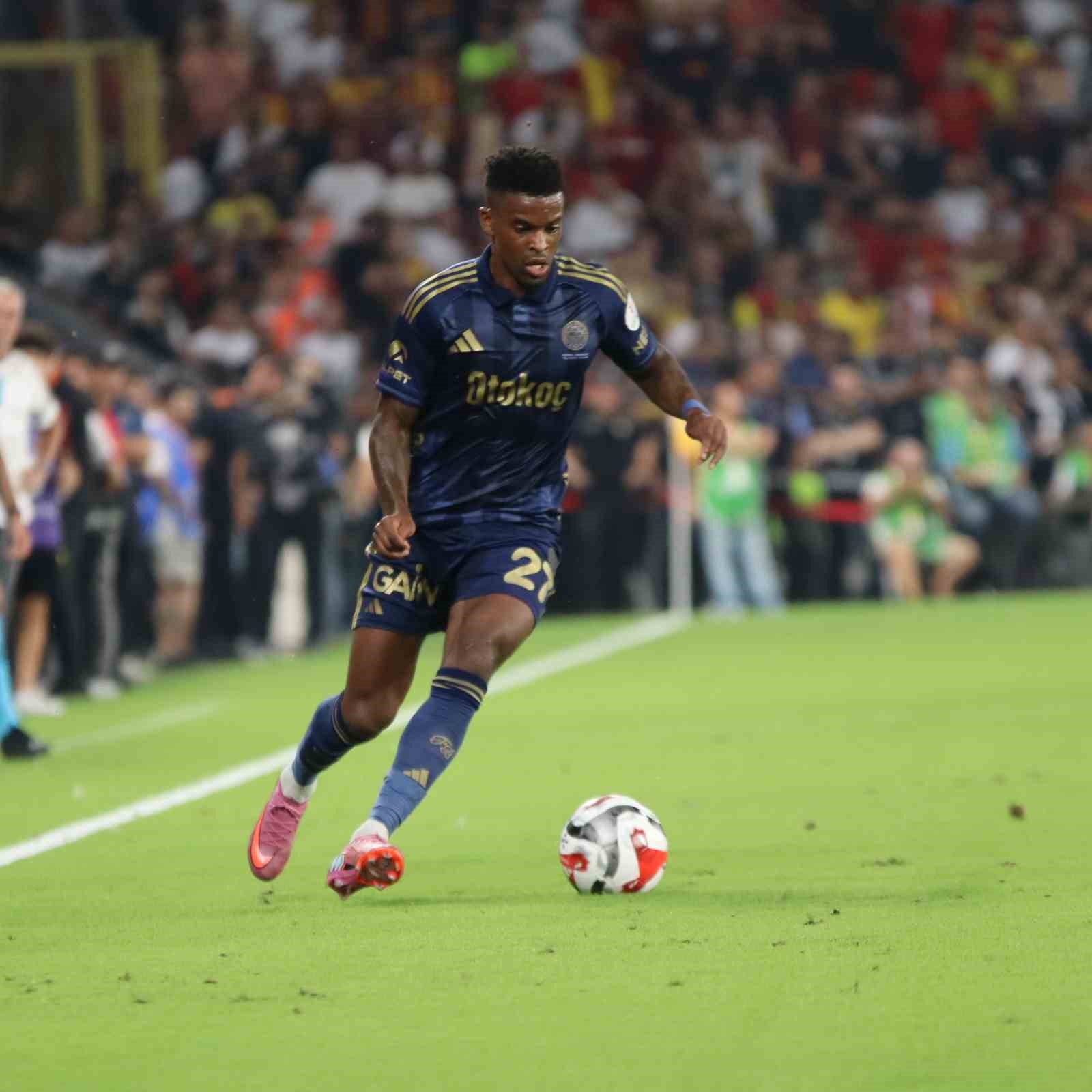 Trendyol Süper Lig: Göztepe: 0 - Fenerbahçe: 0 (İlk yarı)
