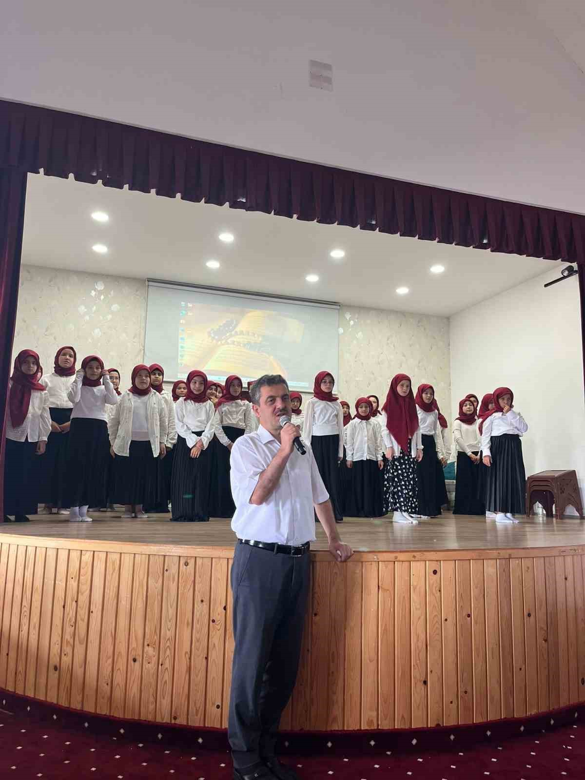 Kur&rsquo;an kursları kapanış programı d&uuml;zenlendi
