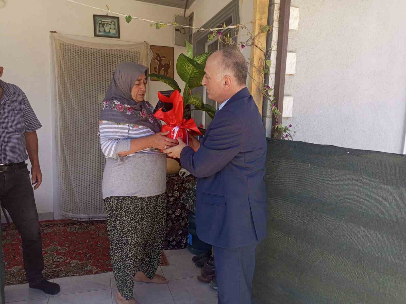 Orman şehidi Tolunay Kocaman’ın ailesine anlamlı ziyaret