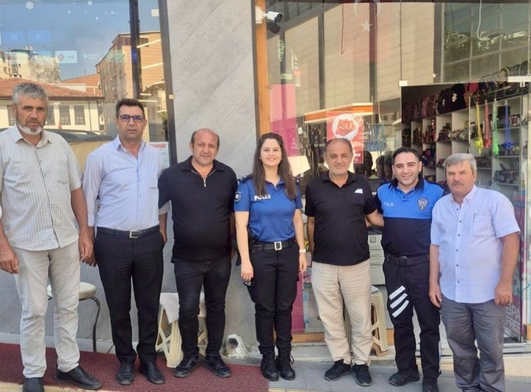 Bilecik&rsquo;te vatandaşlara dolandırıcılık ve g&uuml;venlik eğitimi
