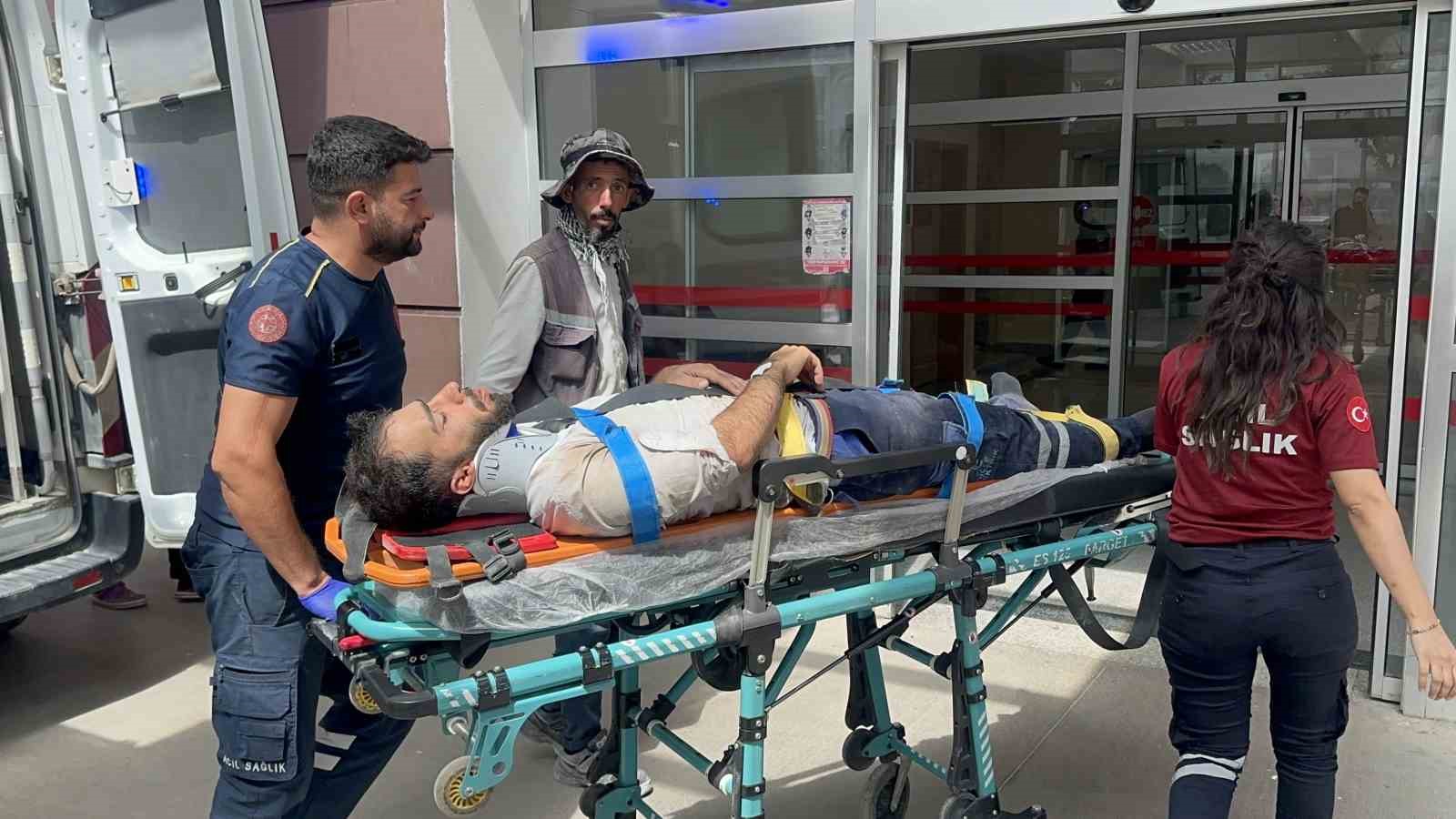 Yüksekten düşen işçi yaralandı