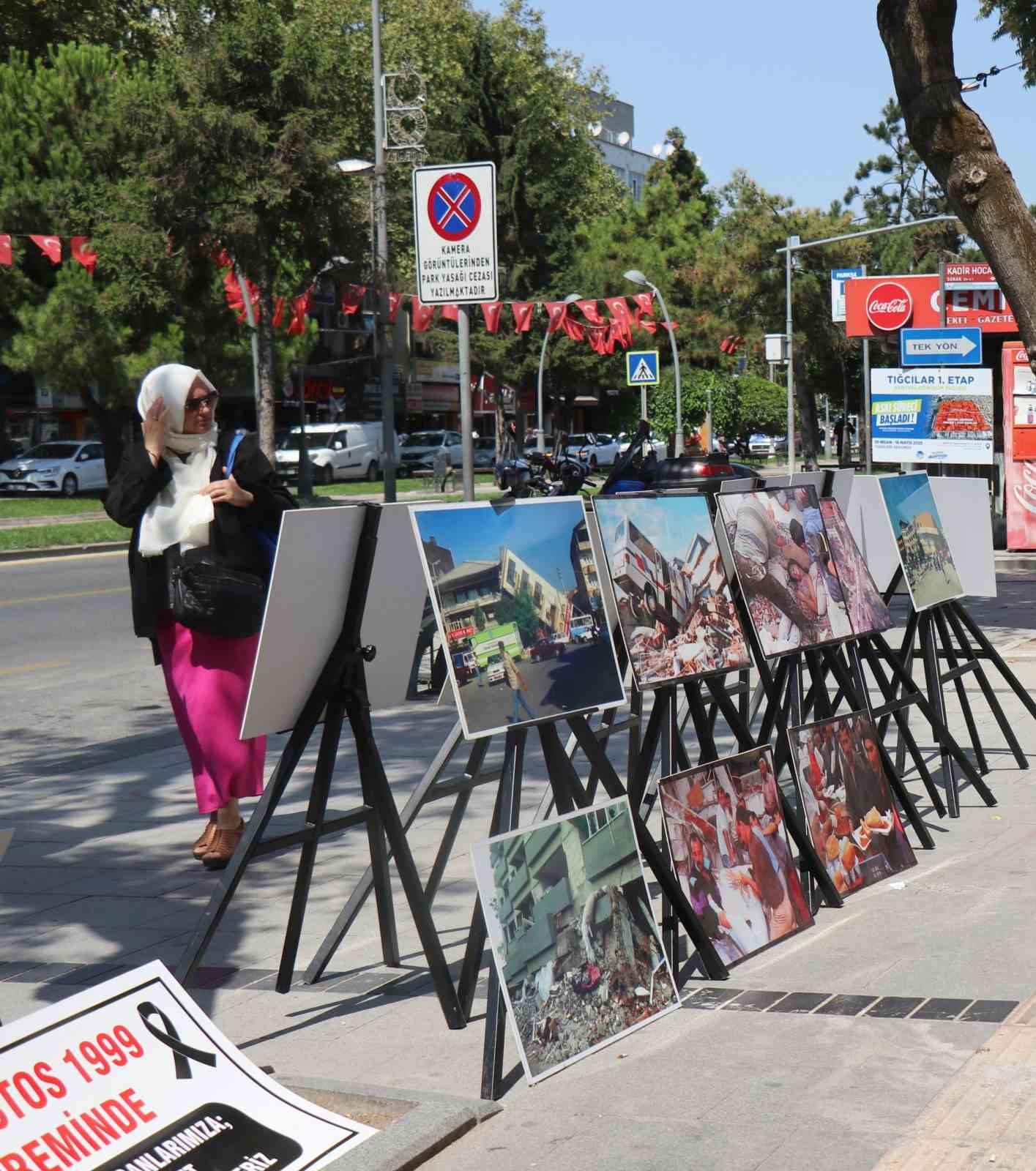 Depremde oğlu ve eşini kaybetti, 12 saat enkaz altında kaldı
