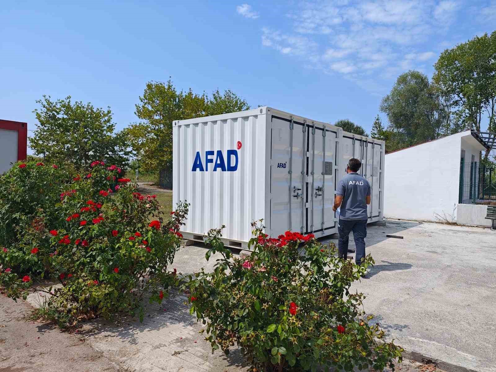 AFAD tarafından Sakarya&rsquo;ya 4 afet konteyneri kuruldu
