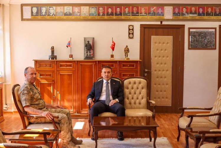 Vali S&ouml;zer&rsquo;den iade-i ziyaret
