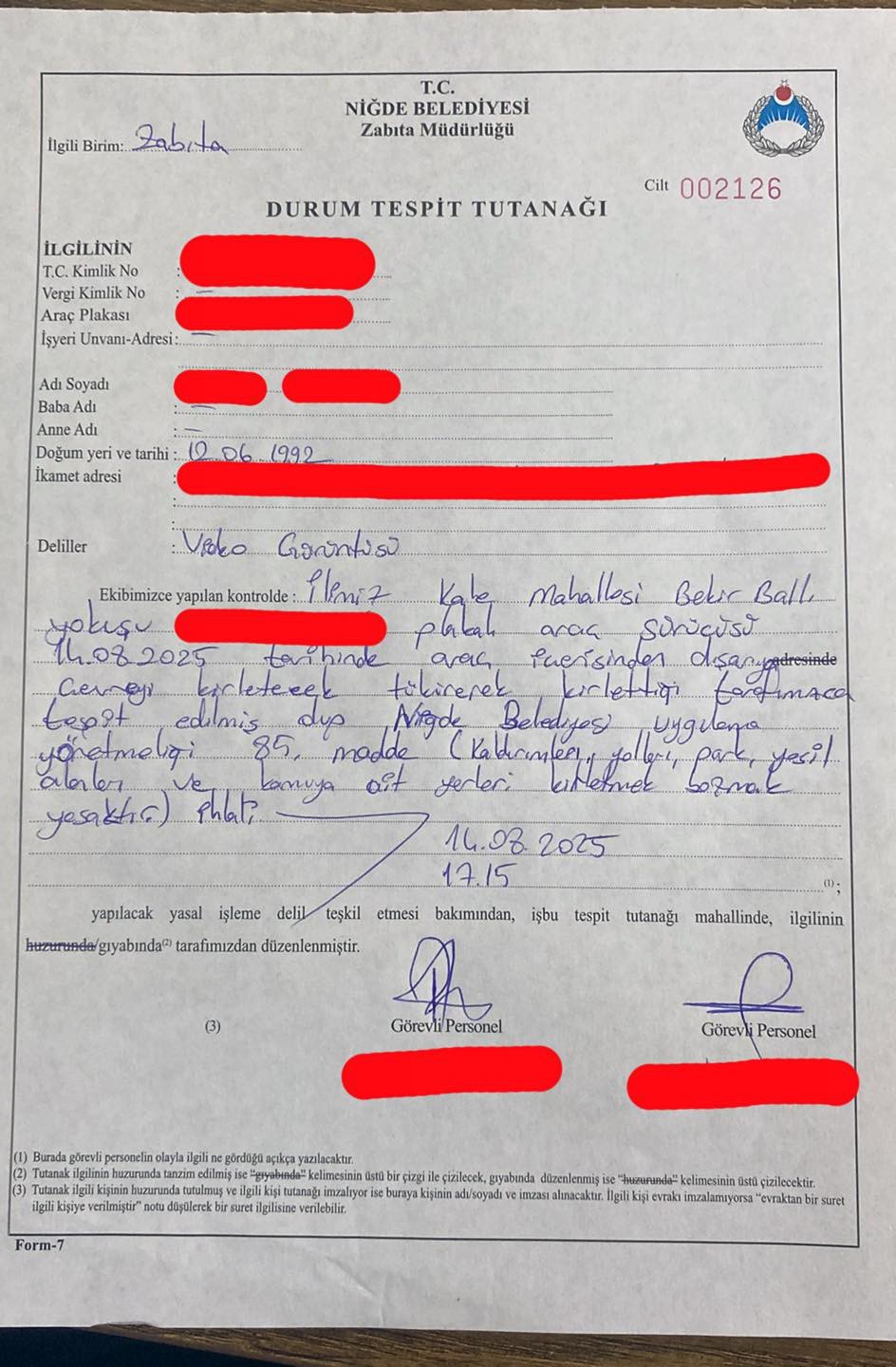 Niğde&rsquo;de yere t&uuml;k&uuml;rmeye 2 bin 953 TL ceza
