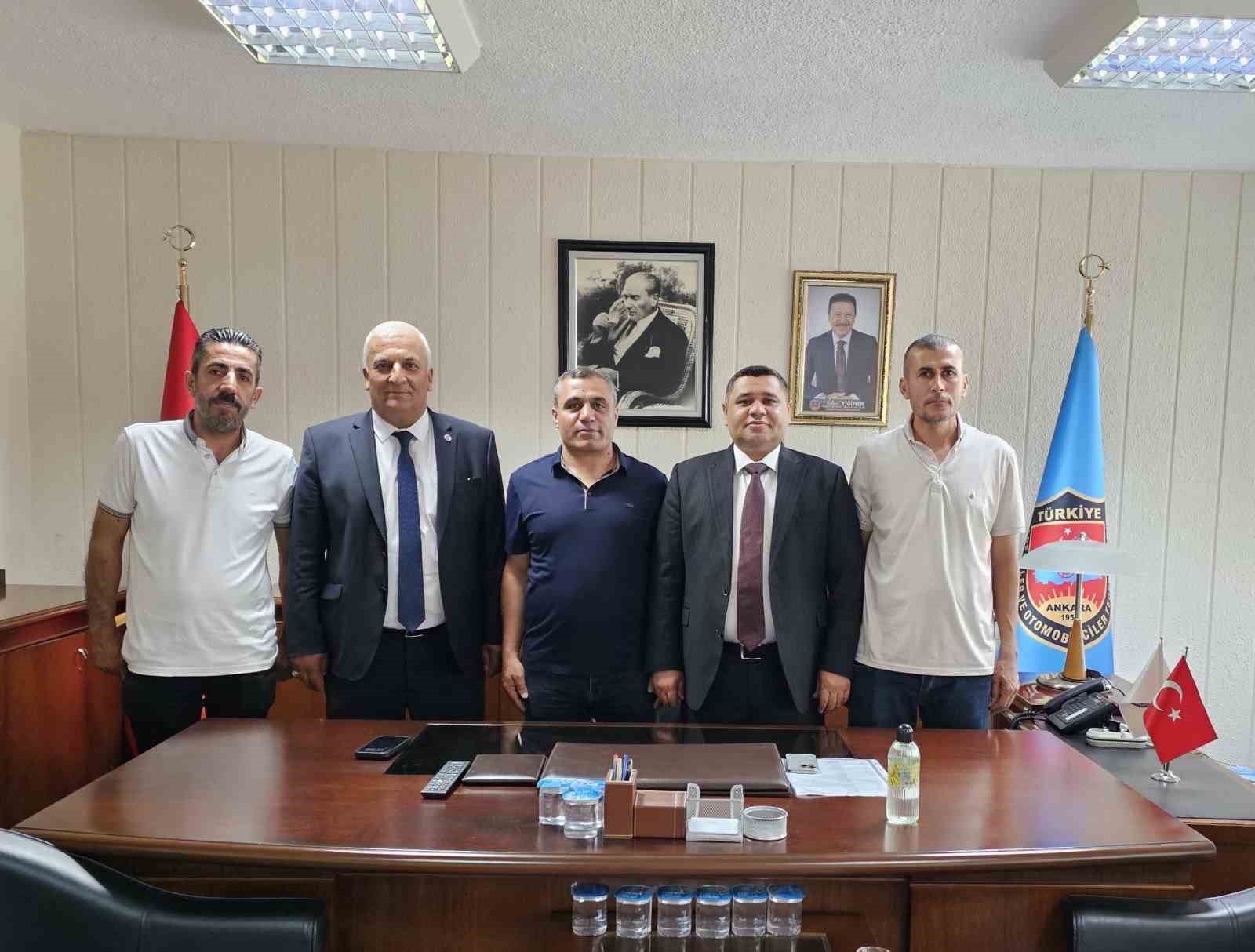 Y&uuml;ksekova&rsquo;da 50 yıllık d&ouml;nem sona erdi: Yeni plaka boyama makinesi hizmete başladı
