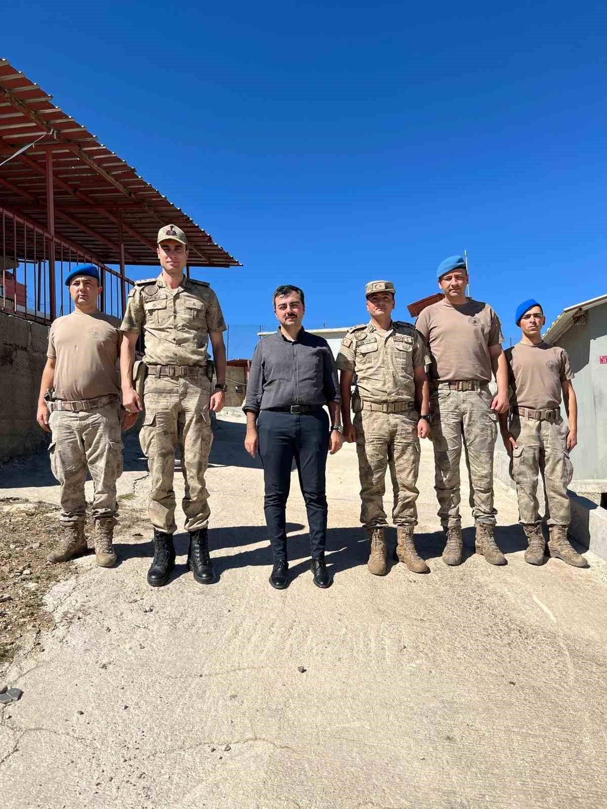 Dicle Kaymakamı Atış ve İl&ccedil;e Jandarma Komutanı Koca &uuml;s b&ouml;lgesini ziyaret etti
