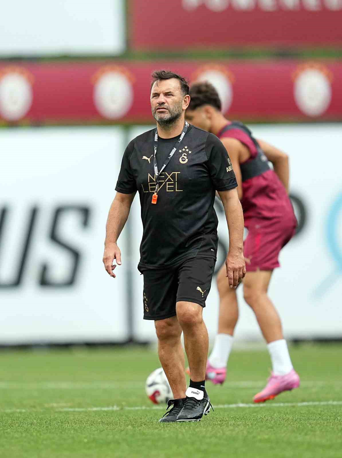 Galatasaray, Kayserispor ma&ccedil;ı hazırlıklarına ara vermeden başladı
