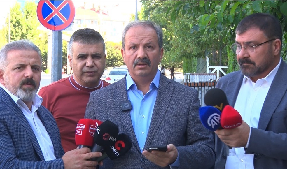 Sağlık-Sen’den bin liralık taban aylığı teklifine tepki