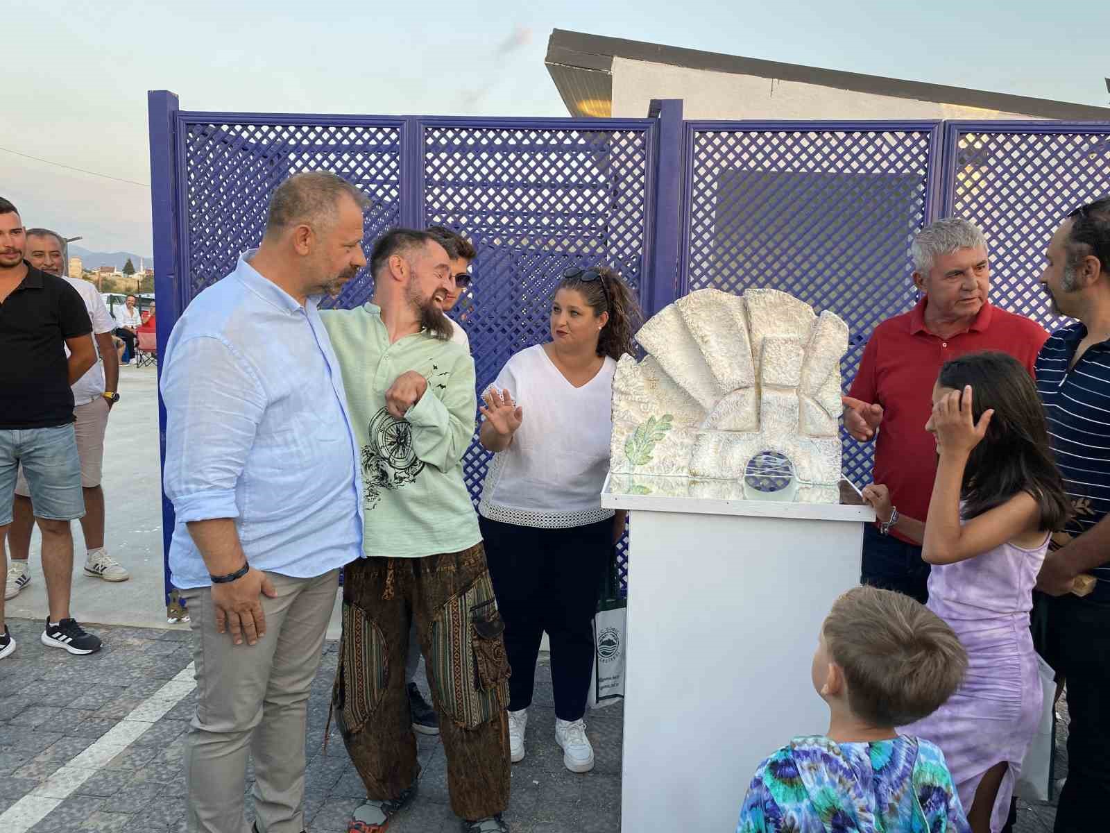 Gömeç’te 5. Uluslararası Kuzey Ege Heykel Sempozyumu ve Kafebüs Travla açılışı