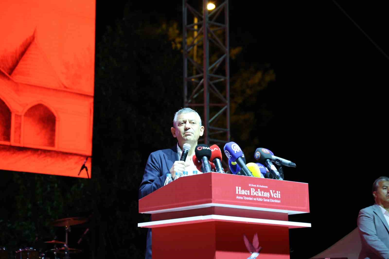 CHP Genel Başkanı Özel, Hacı Bektaş Veli anma etkinliklerine katıldı