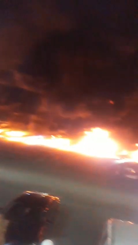 Samsun’da seyir halindeyken yanan tır ortalığı savaş alanına çevirdi: 1 yaralı