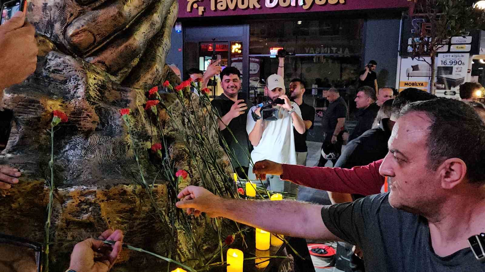 Marmara Depremi’nde hayatını kaybedenler Avcılar’da anıldı