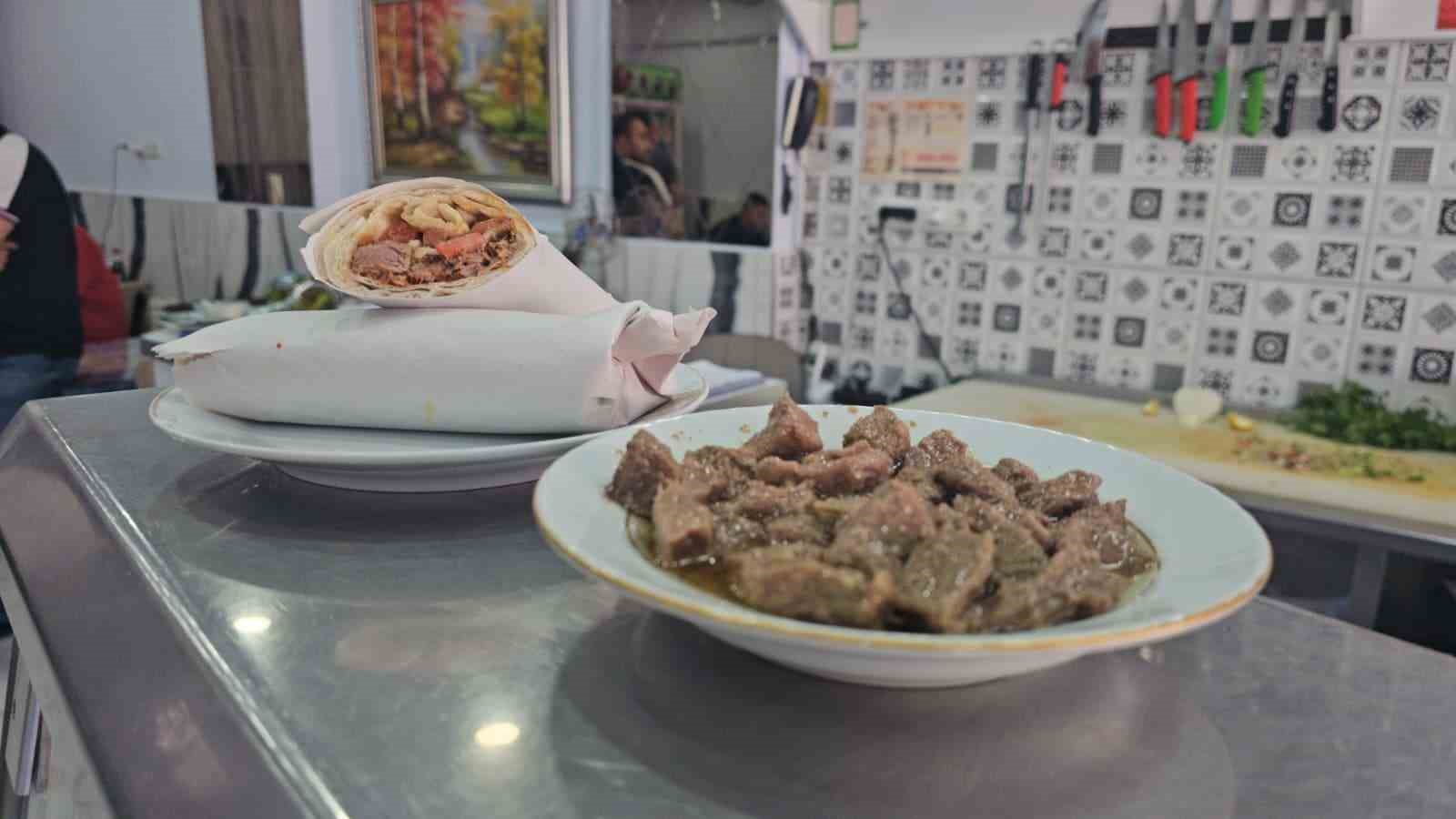 M&uuml;şterilerin talebi yeni bir lezzeti ortaya &ccedil;ıkardı: Yiyen bir daha geliyor
