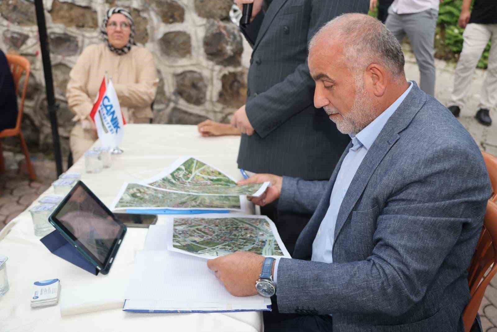 Başkan Sandıkçı: "İlçemizde doğalgaz çalışmaları devam ediyor"