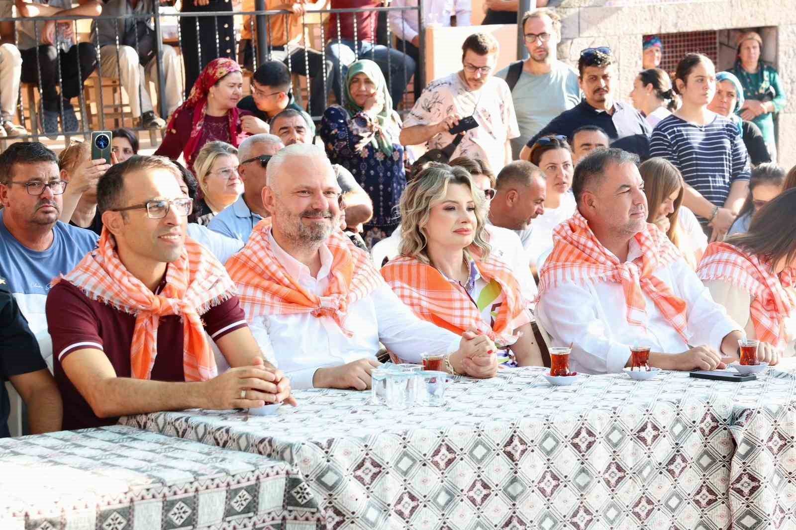 Menemen&rsquo;de incir tadında festival vatandaşları buluşturdu
