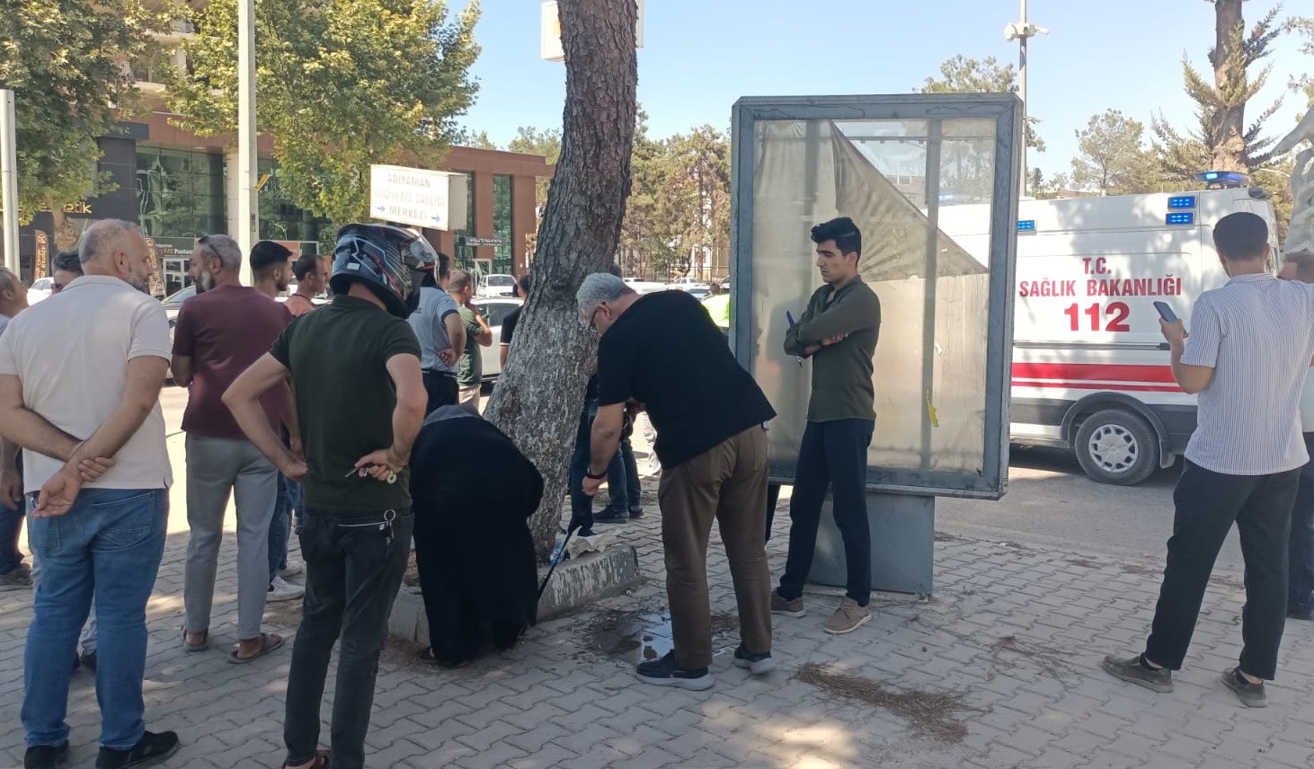 Direksiyon başında nefes borusuna ekmek ka&ccedil;an s&uuml;r&uuml;c&uuml; hayatını kaybetti
