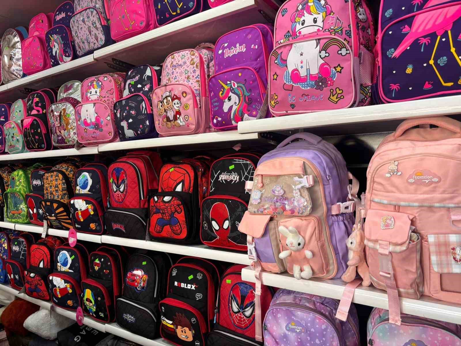 8 kiloyu aşan okul çantaları tehlike saçıyor