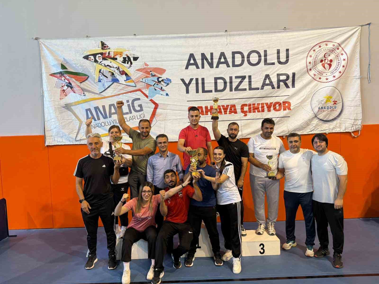 Muşlu karatecilerden büyük başarı