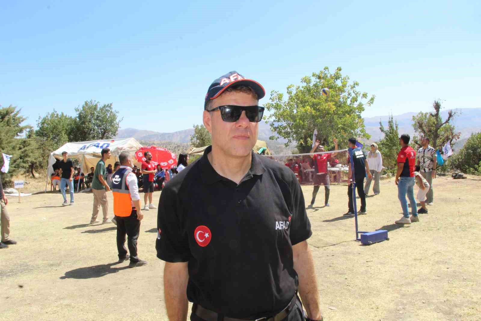 Şırnak AFAD g&ouml;n&uuml;ll&uuml;leri piknikte buluştu
