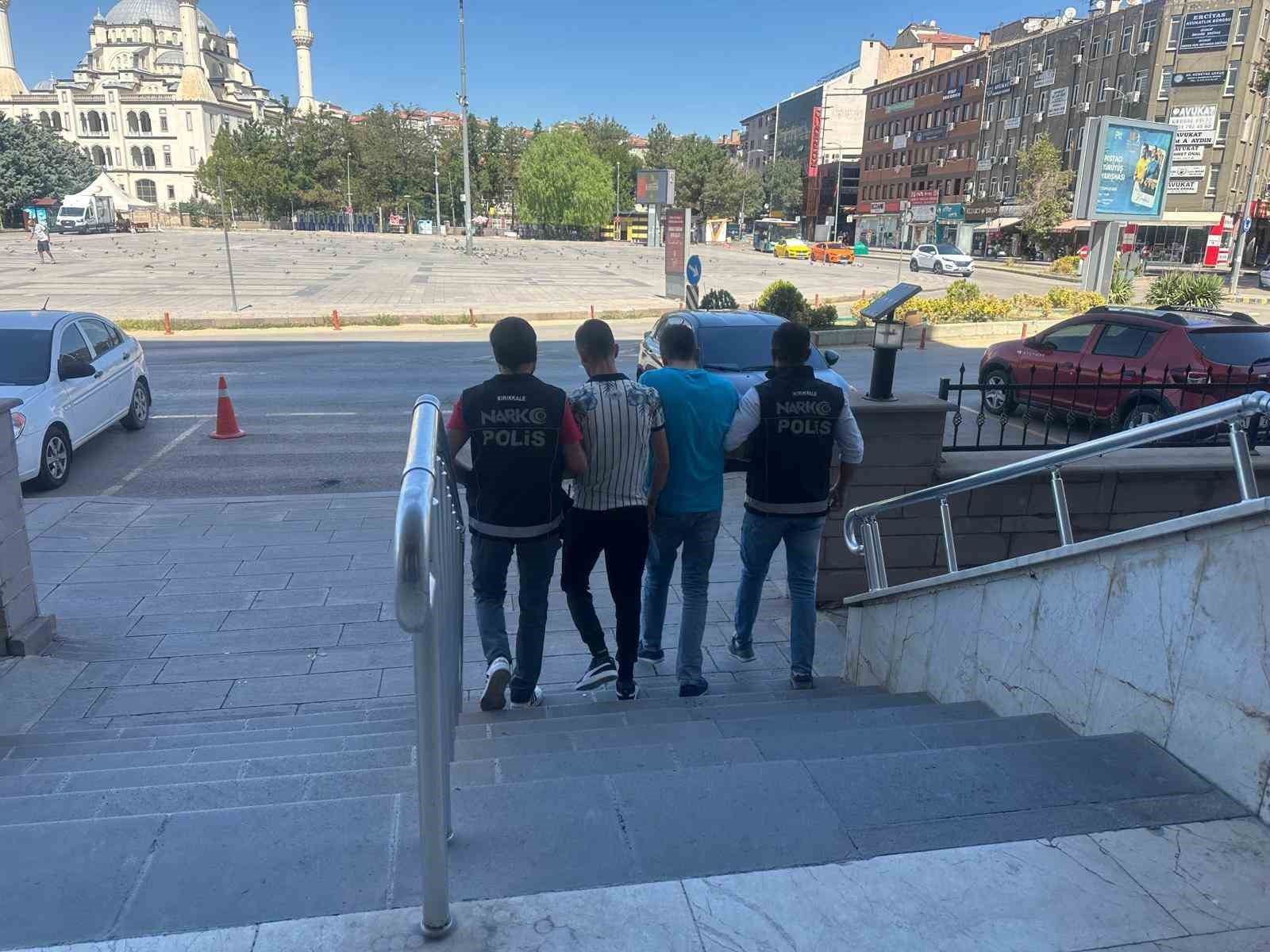 Kırıkkale’de uyuşturucu operasyonu: 2 tutuklama