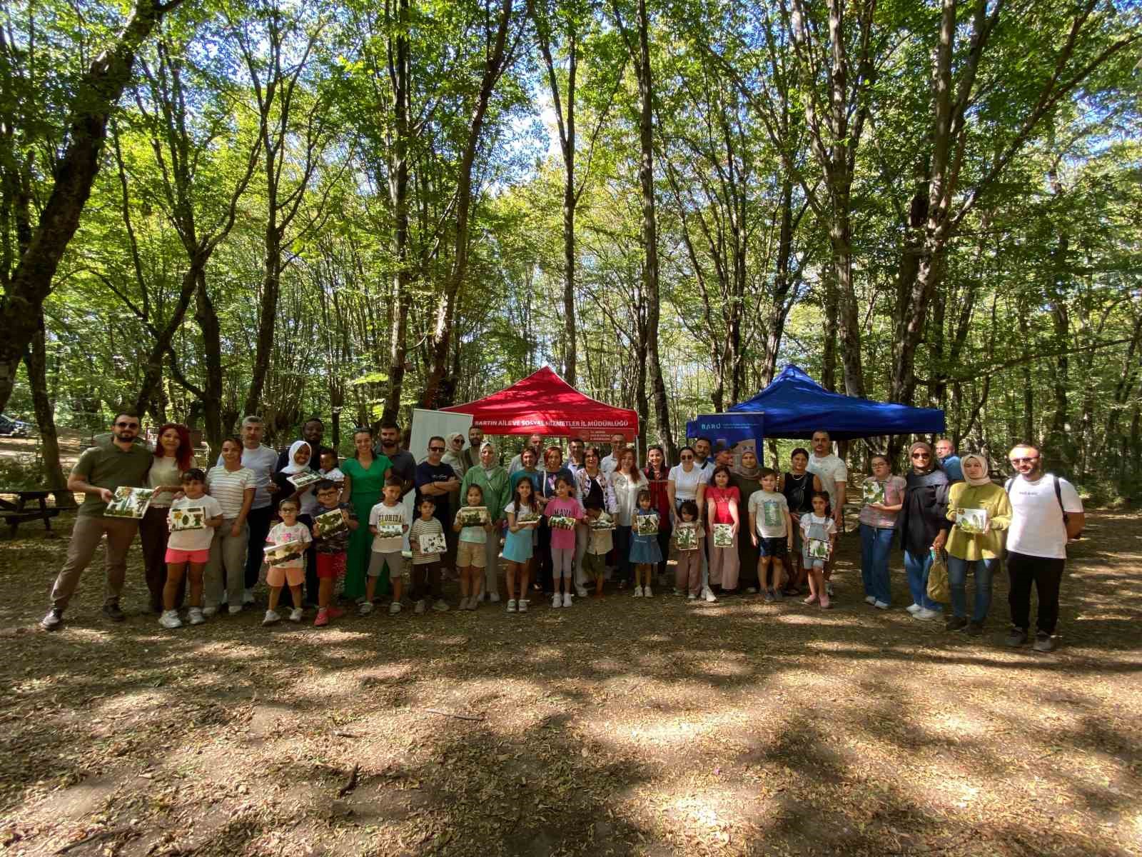 Bartın’da Aile Yılı temalı "Ailemle Ormanda" etkinliği