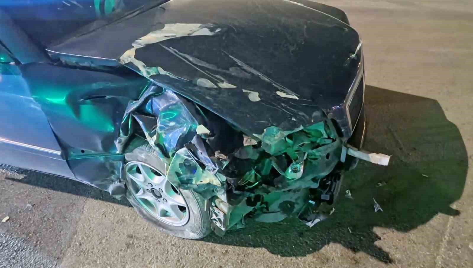 Kaza yapan alkoll&uuml; s&uuml;r&uuml;c&uuml; yasal sınırın 4 katı alkoll&uuml; &ccedil;ıktı
