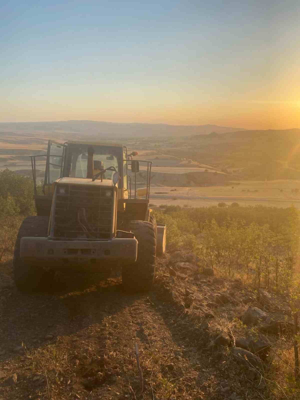 Ankara&rsquo;da otluk alanda yangın
