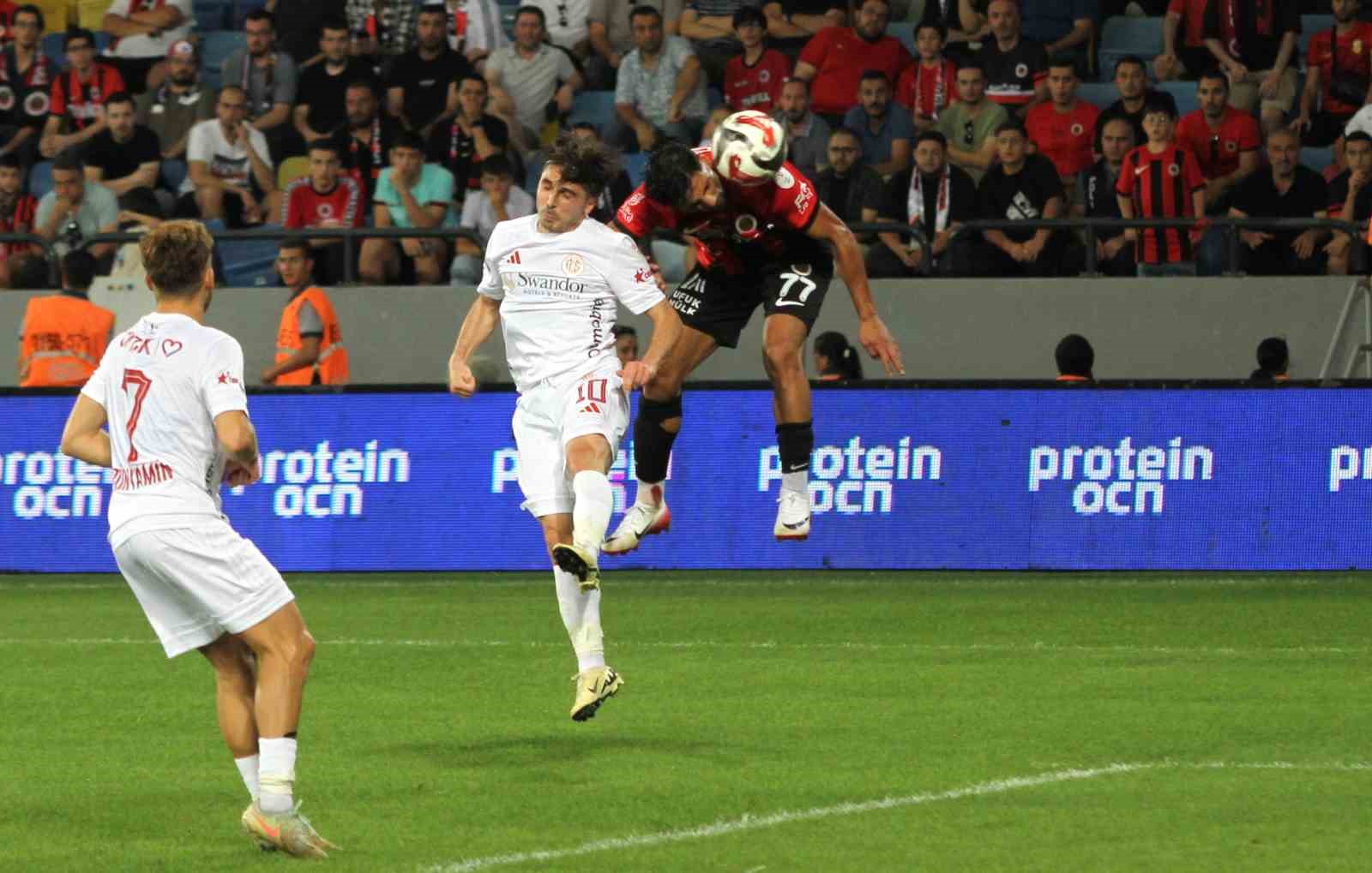 Trendyol S&uuml;per Lig: Gen&ccedil;lerbirliği: 0 - Antalyaspor: 1 (Ma&ccedil; sonucu)
