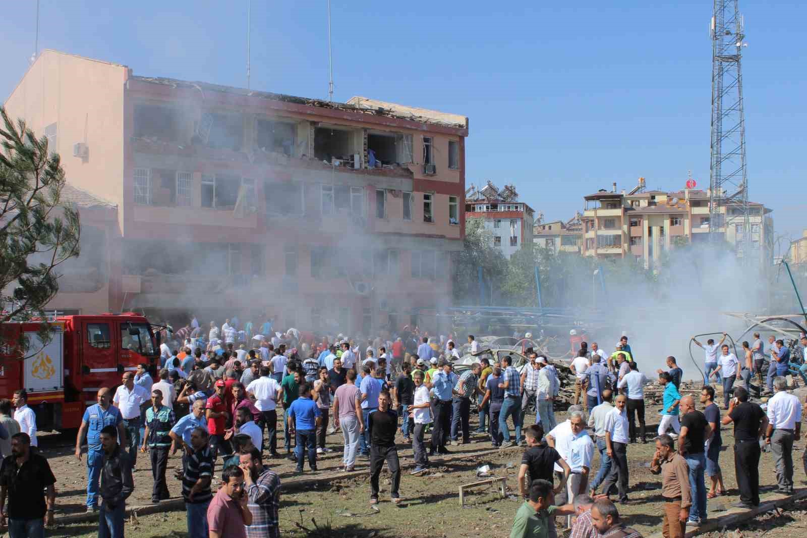Elazığ&rsquo;da bombalı saldırının 9. yılı :"Bizim i&ccedil;in bu vatana bir par&ccedil;a vermek şereftir"
