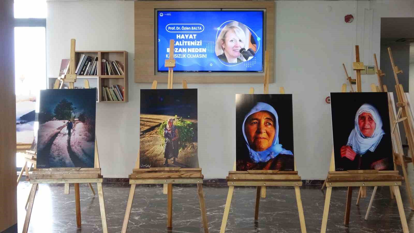 İlk fotoğraf sergisini çalıştığı hastanede açtı