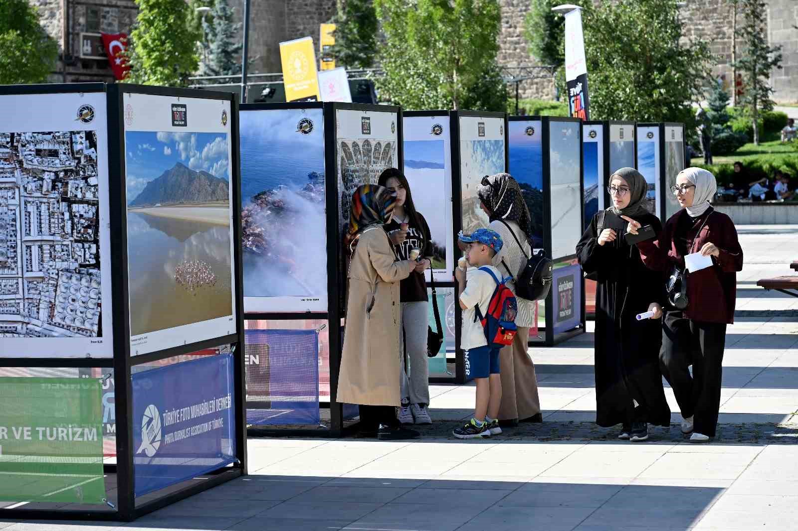 "Gökyüzünden Türkiye fotoğrafları" Erzurum’da sergileniyor
