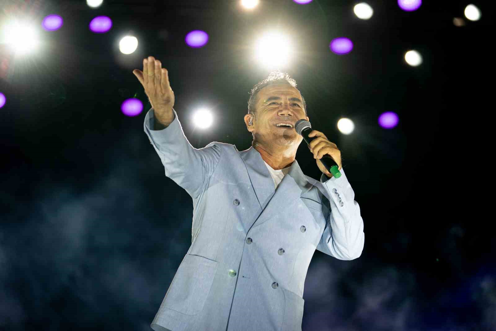 Erzurum’da Ferhat Göçer coşkusu