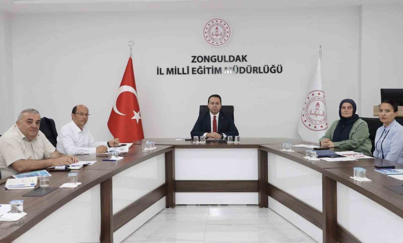 Zonguldak’ta İlçe Millî Eğitim Müdürleri toplantısı gerçekleştirildi