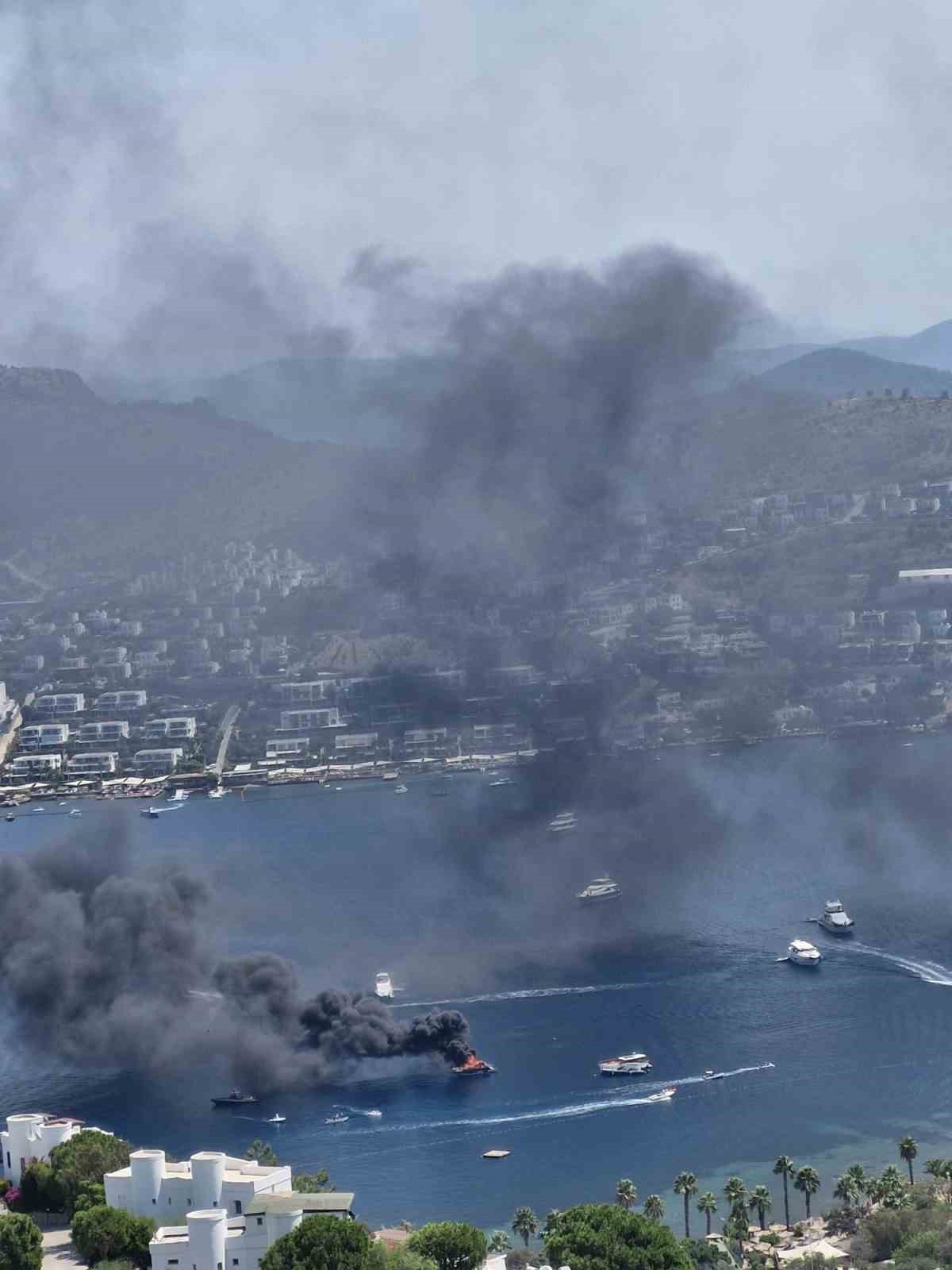 Bodrum’da tekne yangını