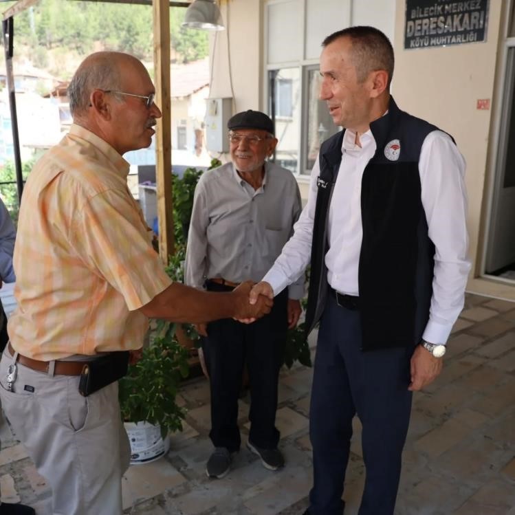 &Ccedil;ift&ccedil;ilere kiraz, ceviz, karpuz, buğday ve ay&ccedil;i&ccedil;eği &uuml;retimi hakkında bilgi verildi
