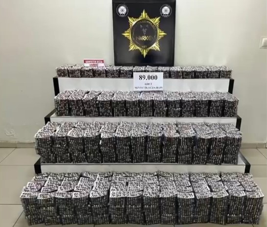 Balıkesir&rsquo;de 15 g&uuml;nde 105 bin uyuşturucu hap ele ge&ccedil;irildi
