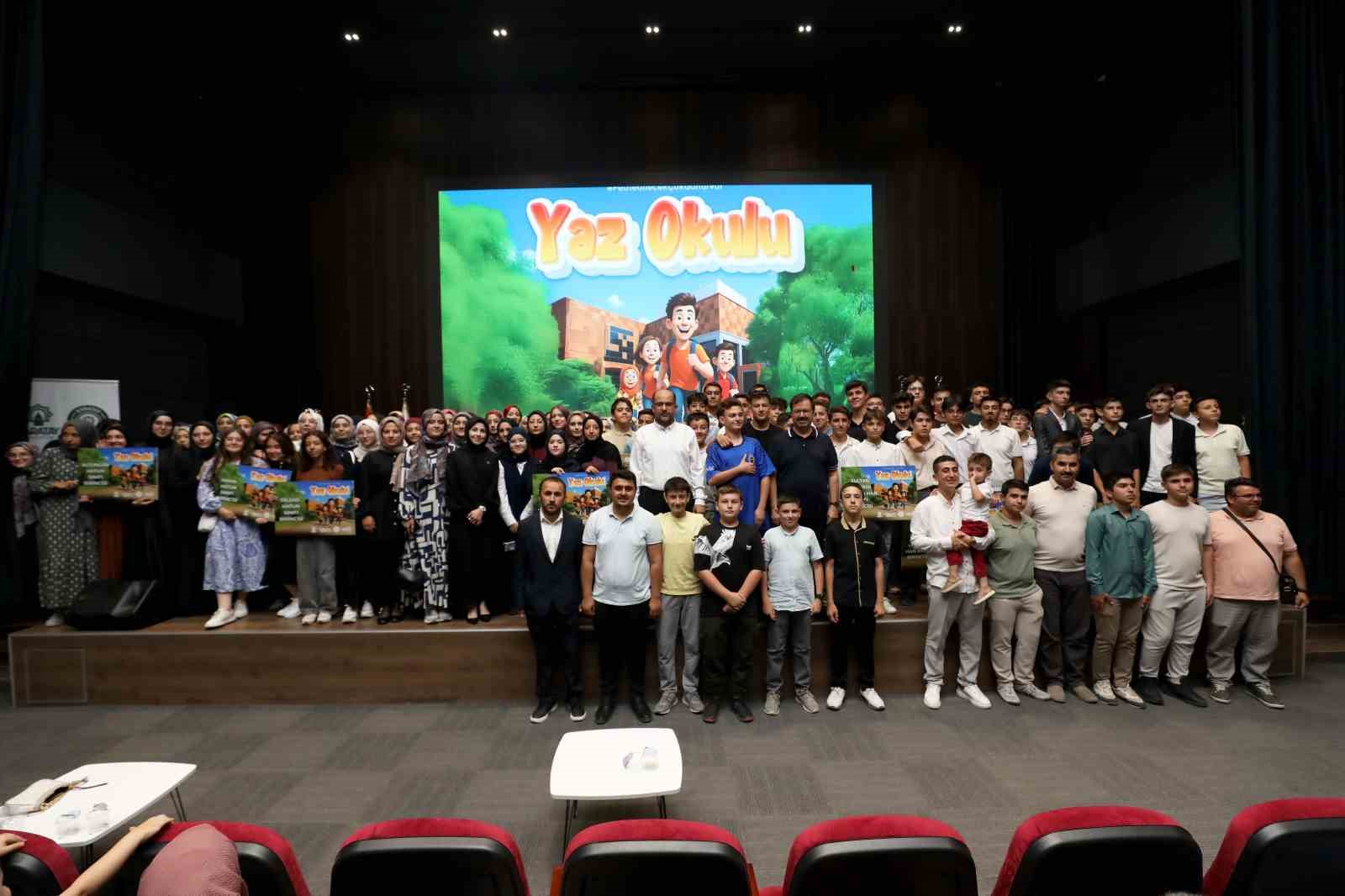 Karatay&rsquo;da gen&ccedil;lik yaz okulu sona erdi
