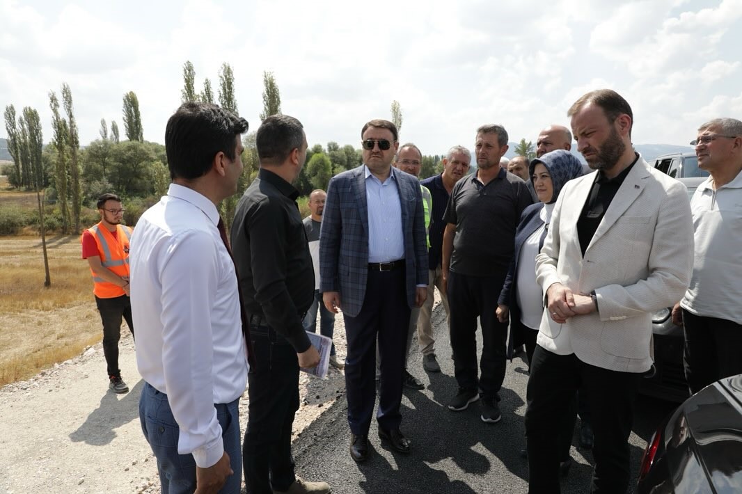 Vali Musa Işın, Hisarcık-Emet köprüsünde incelemelerde bulundu