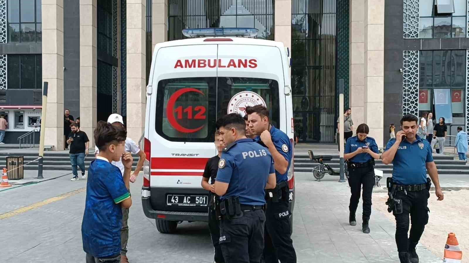 Kütahya’da bıçaklı kavga: 2 çocuk yaralandı