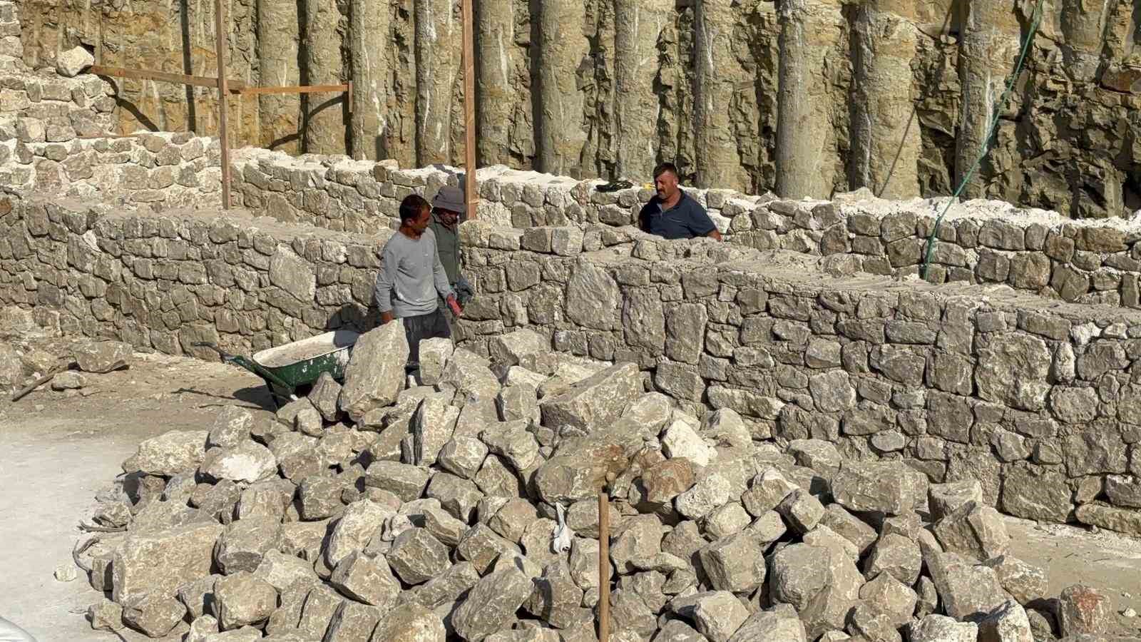 Edirne&rsquo;de Muradiye Camii Mevlevihanesi yeniden ayağa kaldırılıyor
