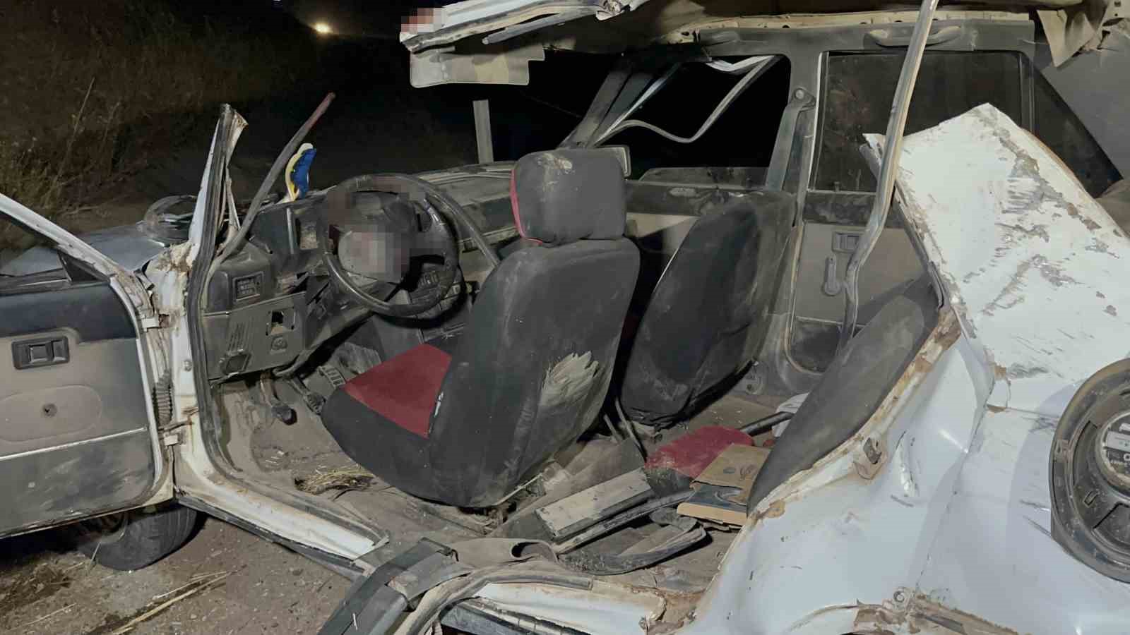 Adıyaman&rsquo;da otomobil takla attı: 1&rsquo;i ağır 4 yaralı
