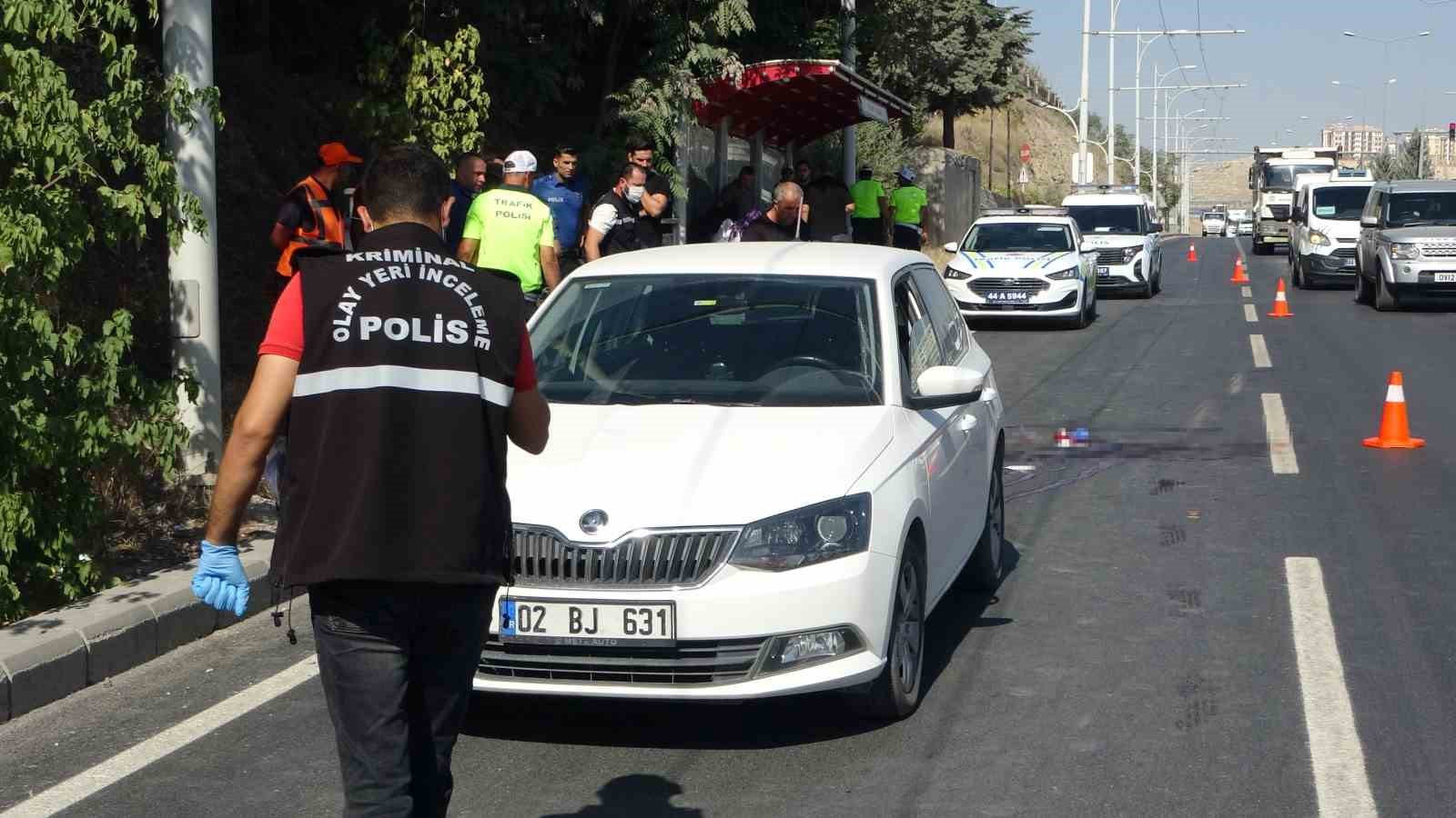 Malatya’da otomobilin çarptığı yaya ağır yaralandı