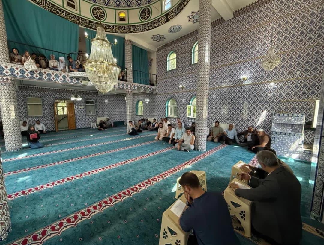 Hamur&rsquo;da yaz Kur&rsquo;an kursu &ouml;ğrencileri yarışmada buluştu
