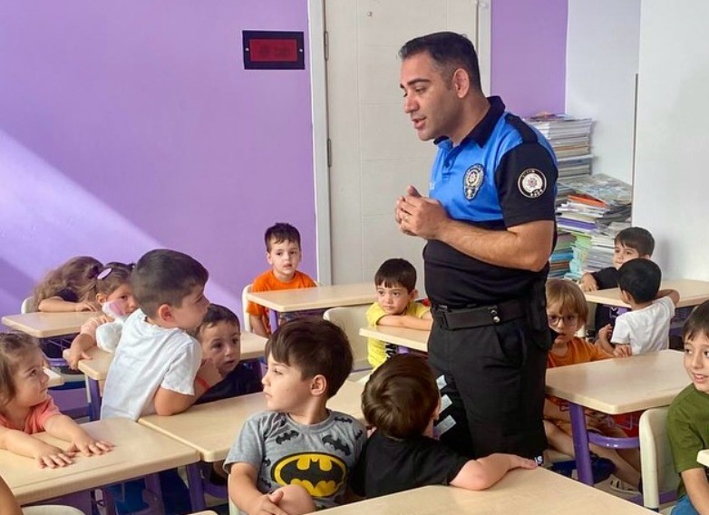 Bilecik polisi miniklerle buluştu