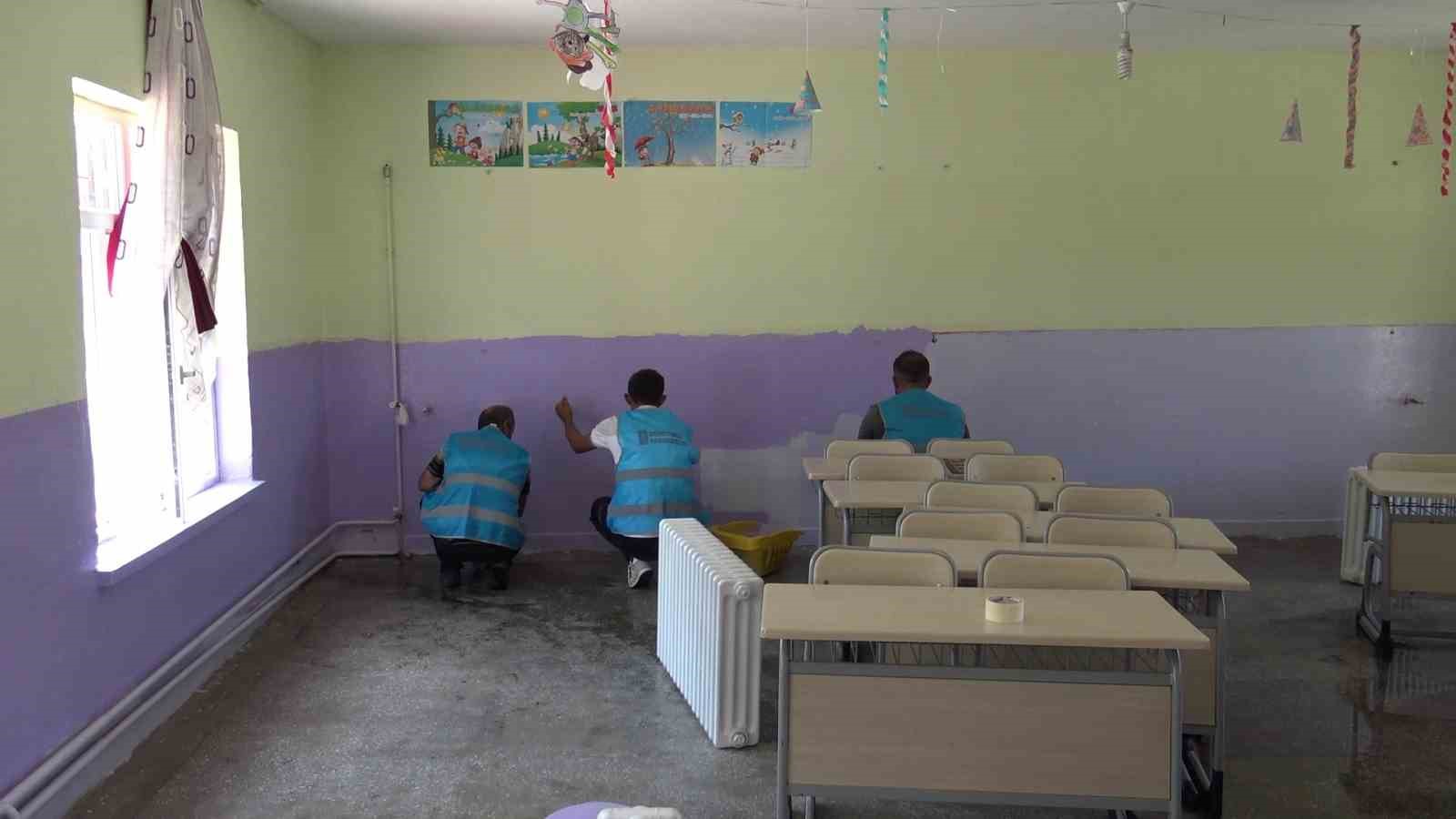 Karaman&rsquo;da y&uuml;k&uuml;ml&uuml;lerden eğitime anlamlı destek
