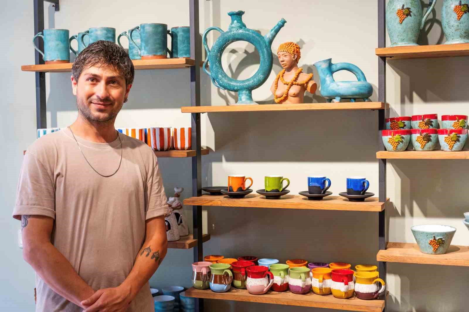 Bodrum’un renkleri seramikle buluşuyor